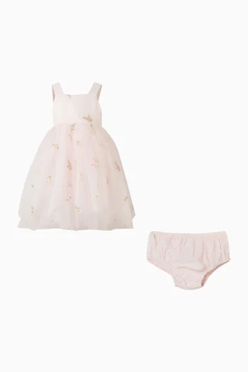 فستان مزين بتطريزات