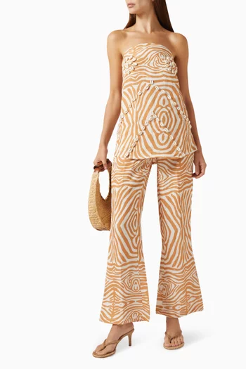 طقم تونيك مزين بصدف وبنطال بنقشة زيبرا