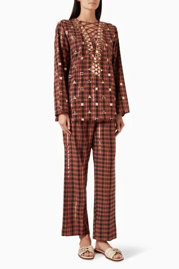 طقم بنطال وبلوزة سوكوترا بتطريزات بالصدف كتان