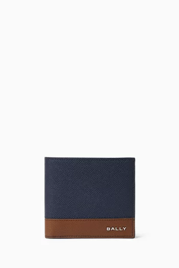 محفظة ثنائية الطيّ إسنشيال جلد حبيبي