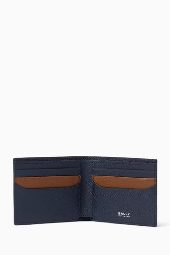 محفظة ثنائية الطيّ إسنشال جلد حبيبي