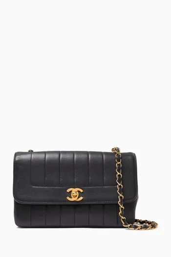 حقيبة مادموزيل بغطاء قلاب جلد مبطّن