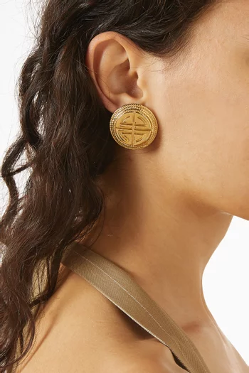 أقراط بمشبك من الثمانينيات