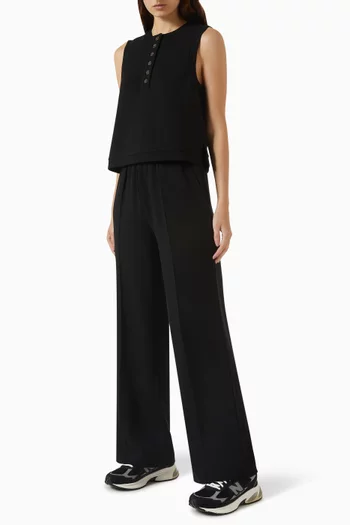 بلوزة مارلا بلا أكمام وصف أزرار قماش دابل سوفت