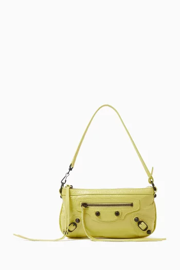 Le City Pouch on Strap in Arena Lambskin