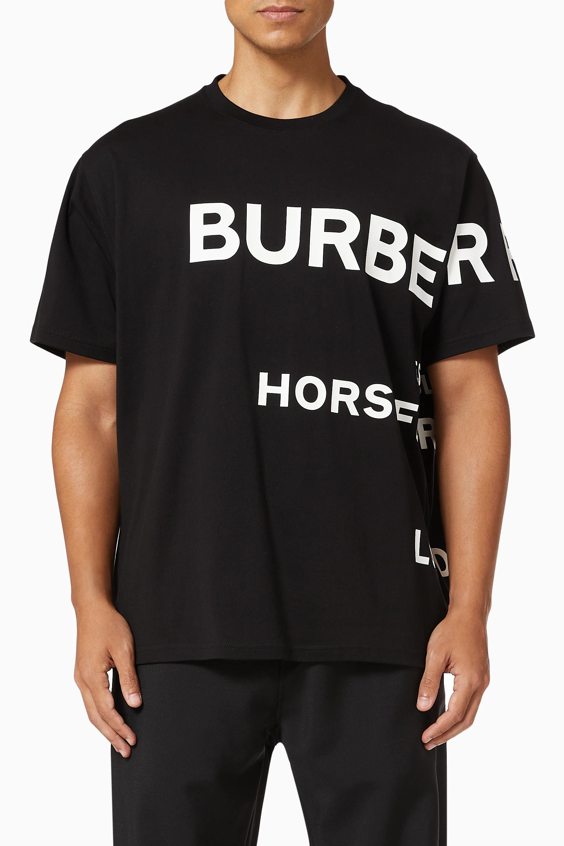 Buy Burberry Black Horseferry Print Oversized T shirt in Cotton For Men Online Ounass Qatar