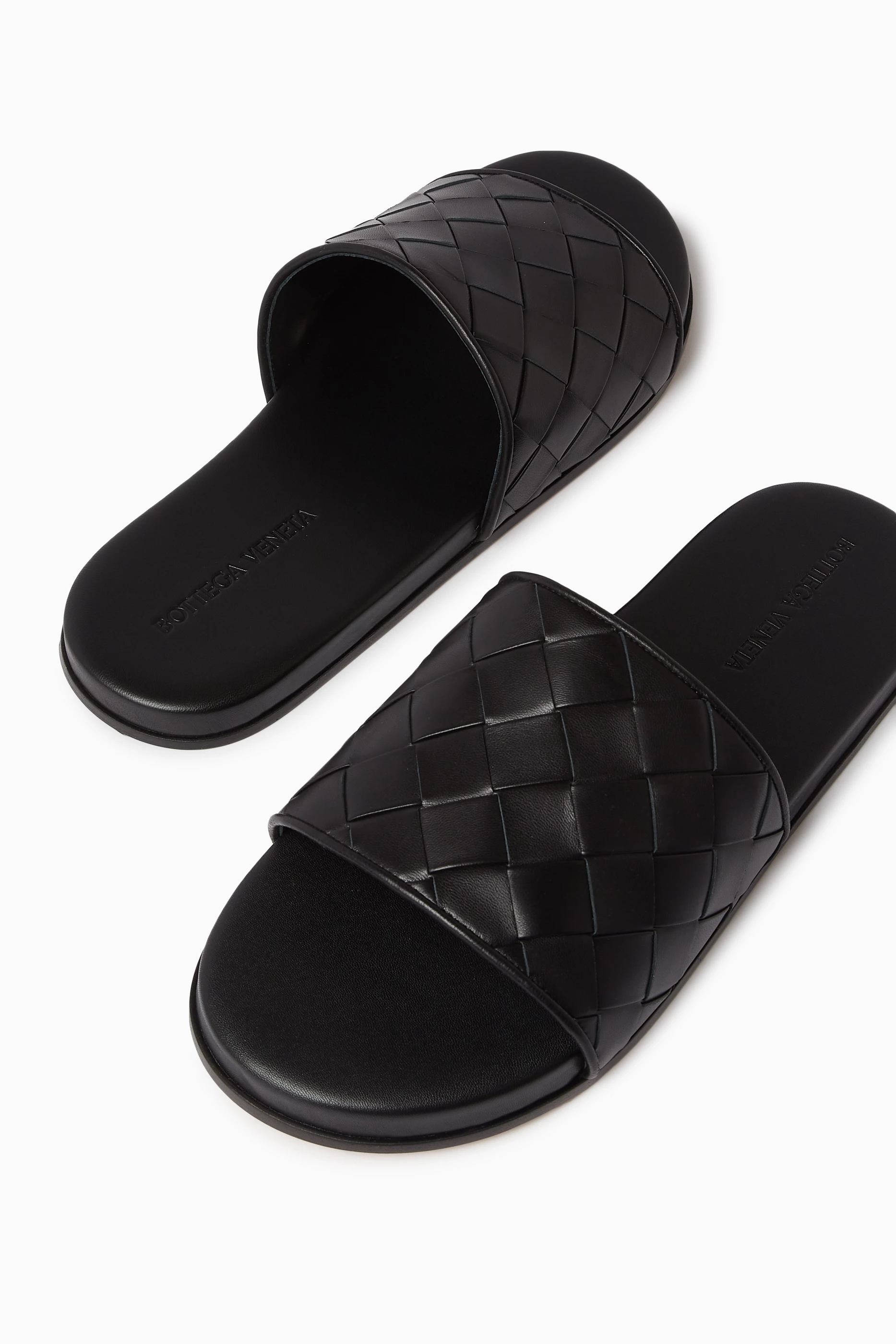 サンダル・ミュール BOTTEGA VENETA PADDED LEATHER MULES Padded leather mules in white - Bottega Veneta | Mytheresa